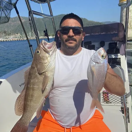 ספינת מלון Big Fishing - Turkey Fishing Charter