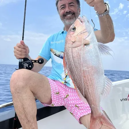 Big Fishing - Turkey Fishing Charter ספינת מלון *